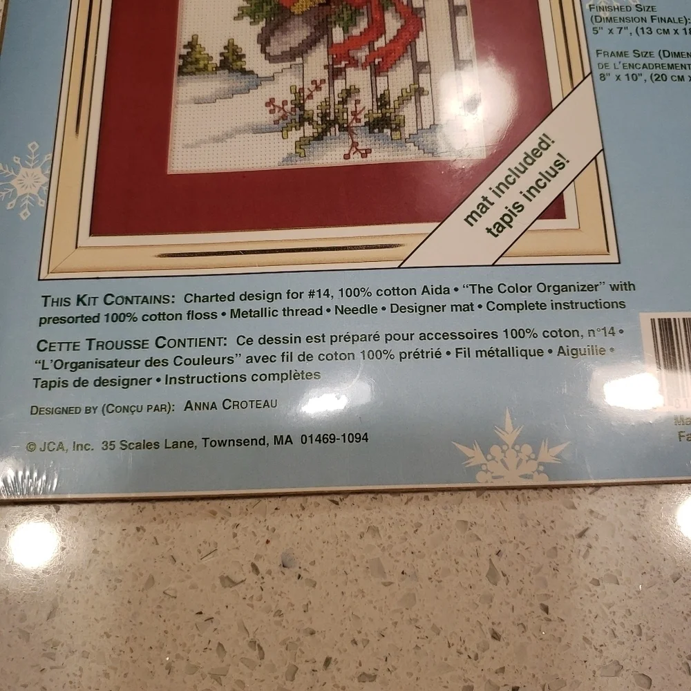 Weekenders Cardinal The Christmas Package Complete Counted Cross Stitch Kit NIP
